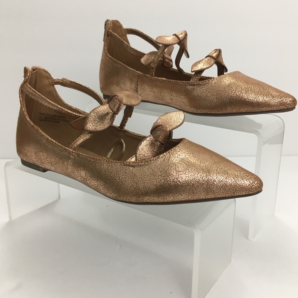 Report Larchmont Metallic Gold Pointed Toe Flats